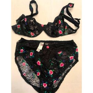Ungaro Lingerie: Bra and Panty Set
